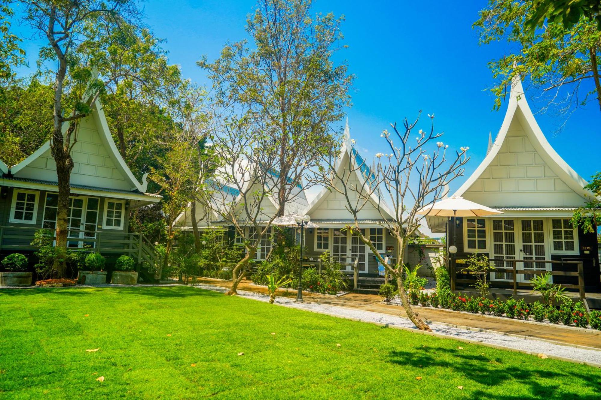 Semesteranläggning (resort) Luna Hut Hua Hin